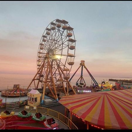 Sea View Lavish Apartment Sky Tv Whirlpool Bath Huge Balcony Newly Refurbished Bridlington Zewnętrze zdjęcie