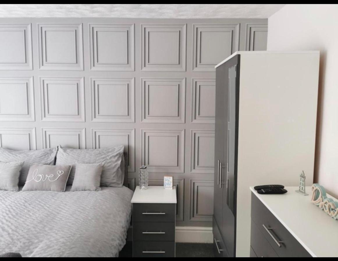 Sea View Lavish Apartment Sky Tv Whirlpool Bath Huge Balcony Newly Refurbished Bridlington Zewnętrze zdjęcie